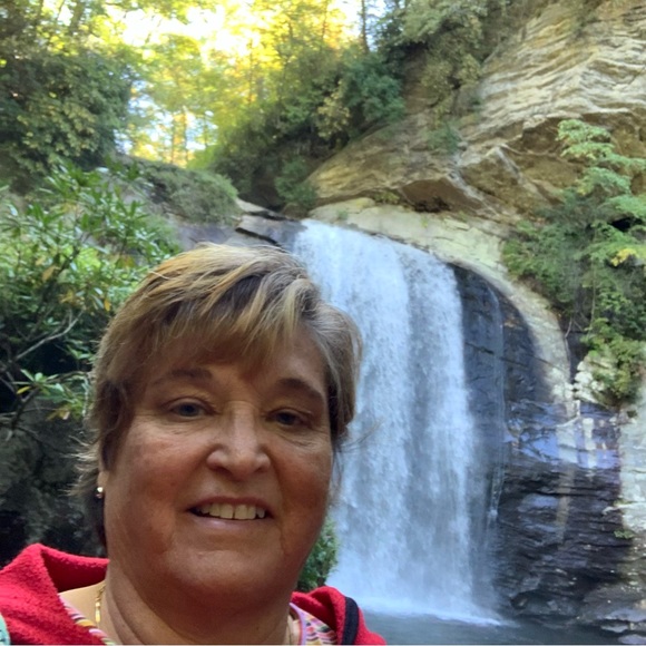 Live now! CCTreasureChest $3 Starts Like to be notified. Clothes, Jewelry Plus! - Picture 6 of 12